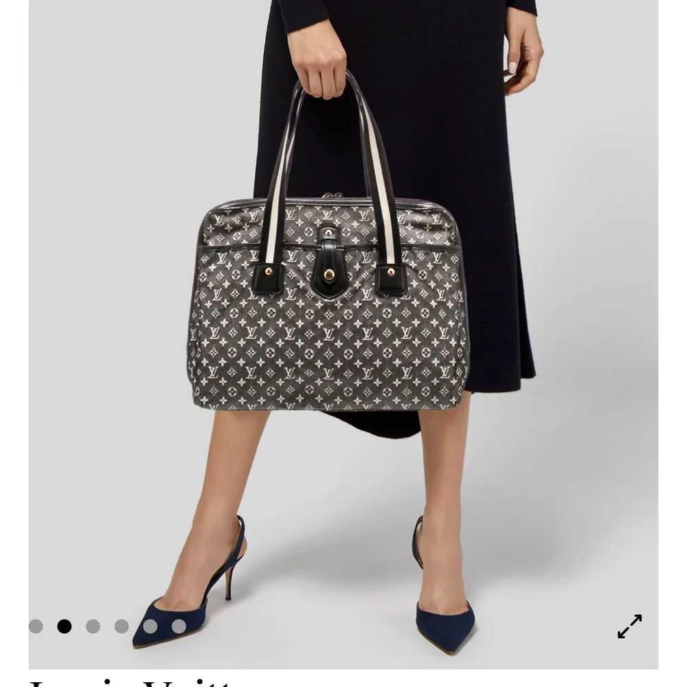 Louis Vuitton Gray and Black Laptop Bag with Monogram Design - Picture 3 of 5